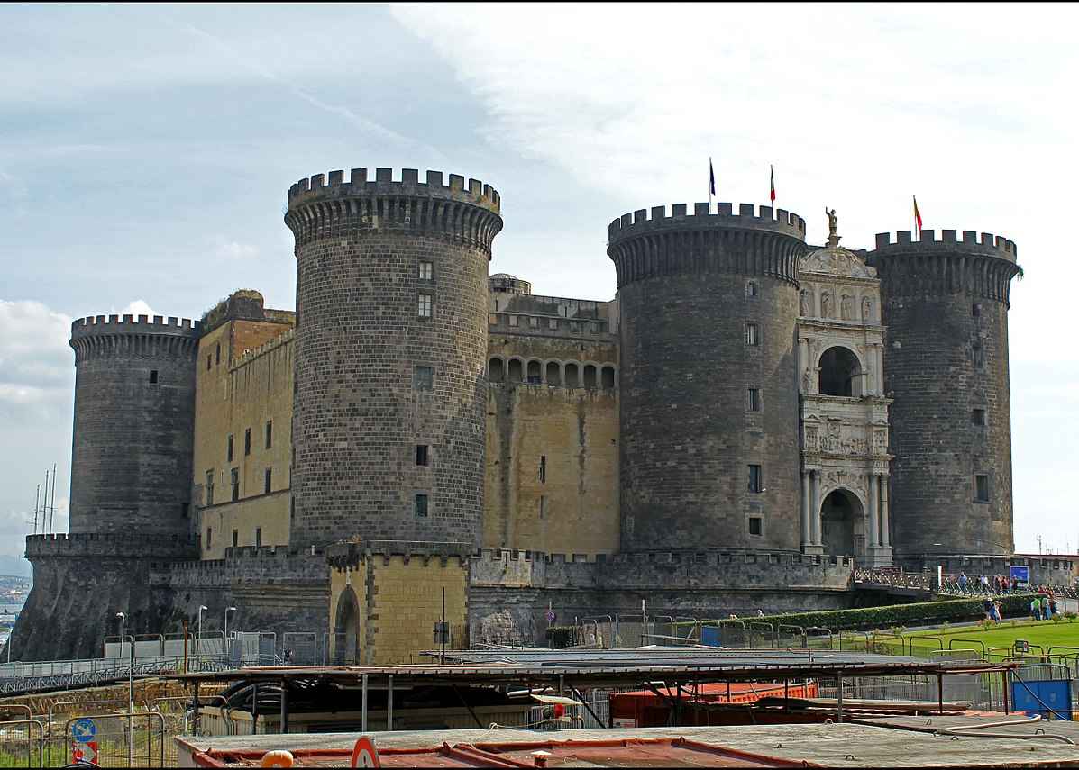 Mascio Angioino 